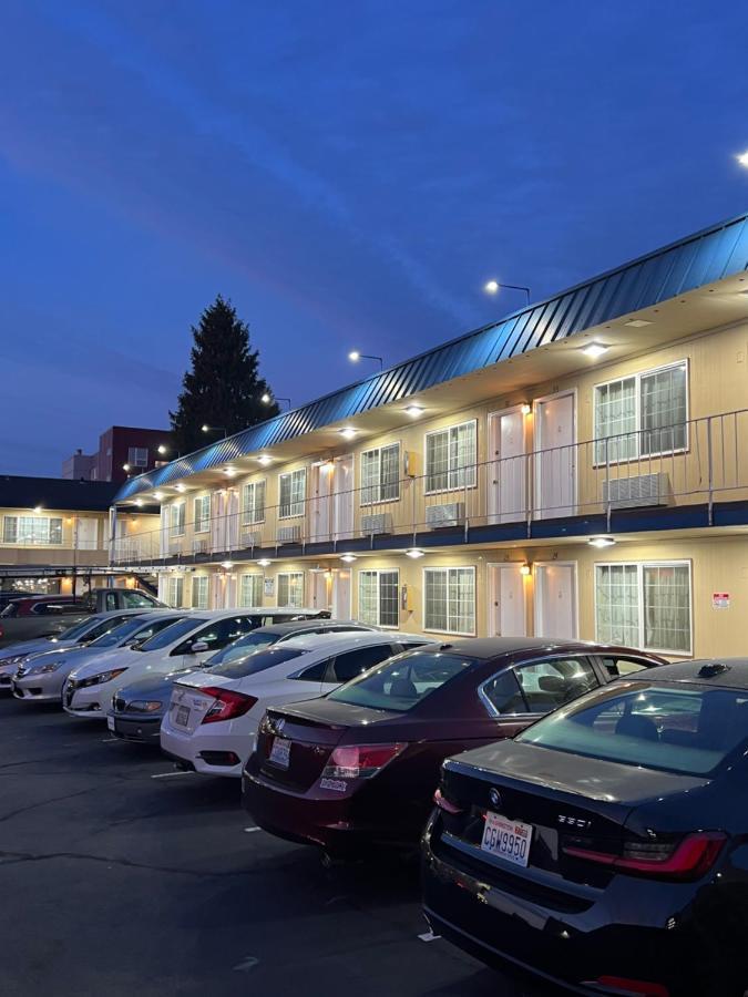 Columbus Motor Inn Seattle Exterior photo