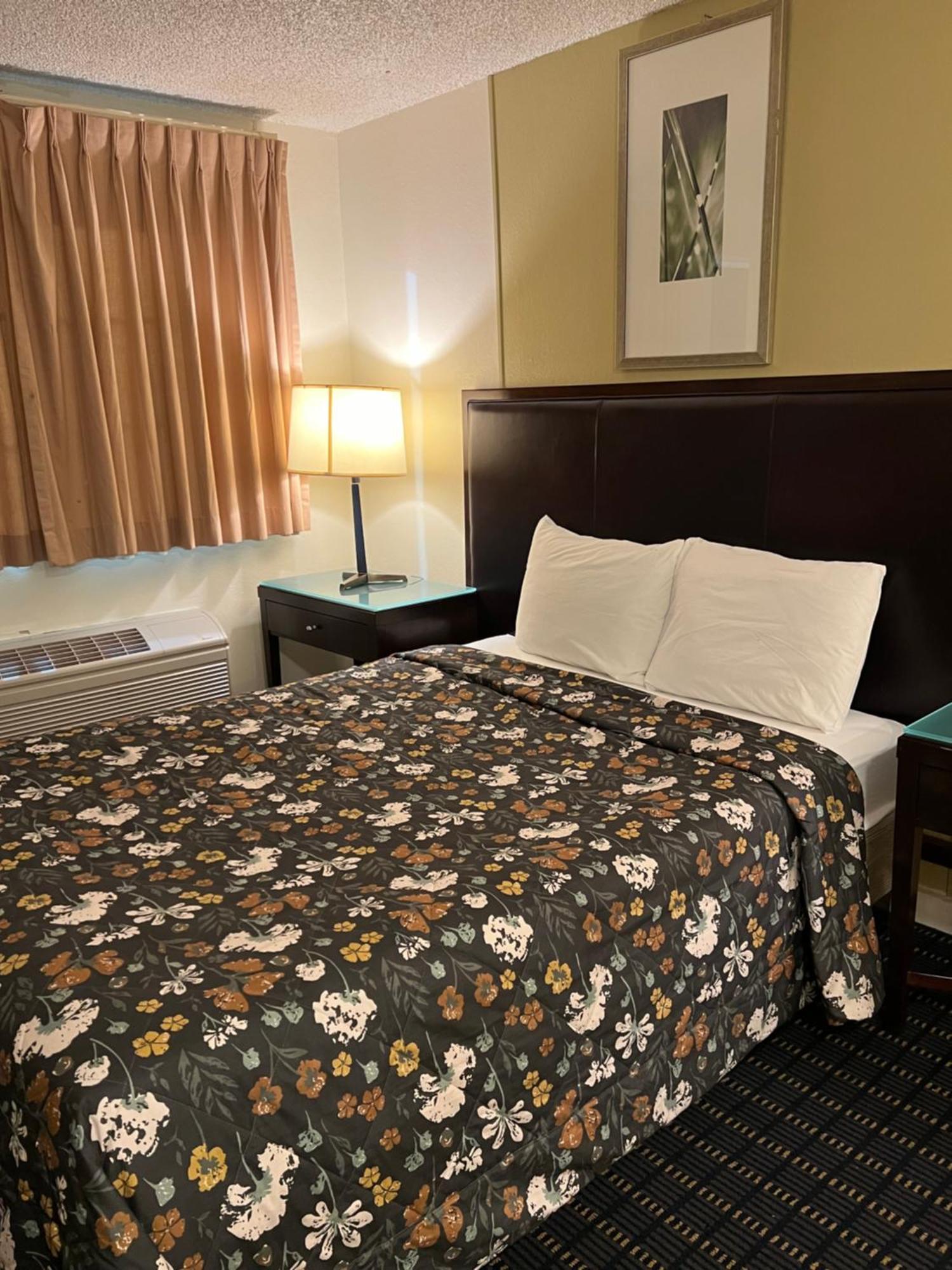Columbus Motor Inn Seattle Room photo